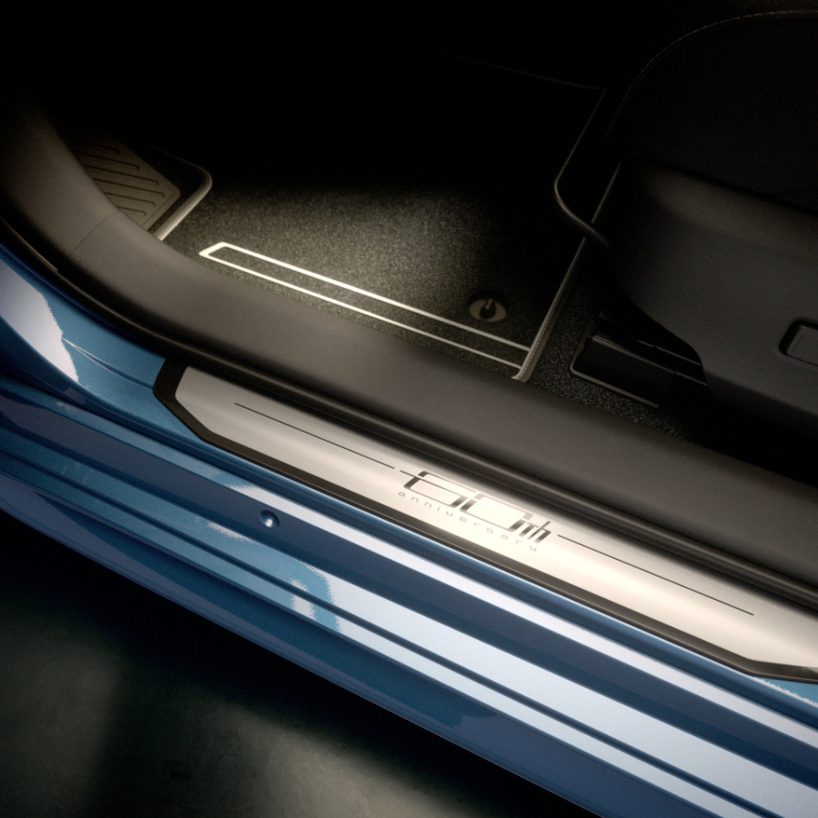 Corolla 60th Anniversary Edition detalj med logotyp